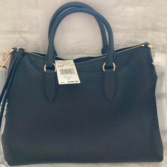 Michael Kors - Picture 2 of 2